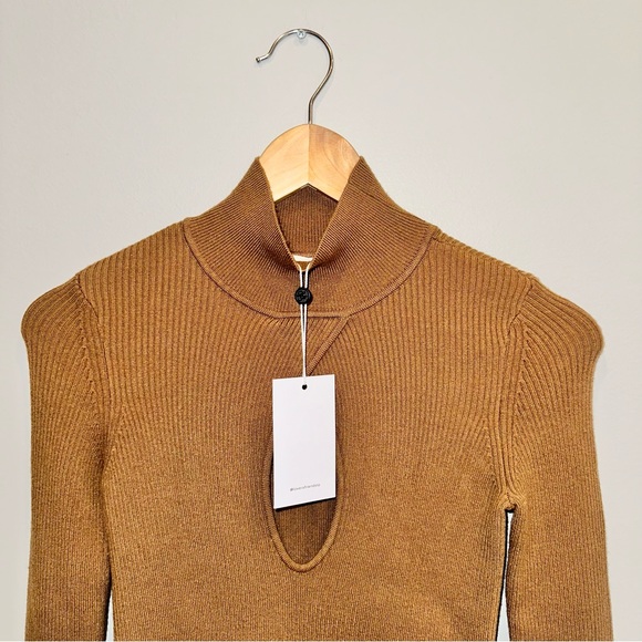 NWT LOVERS + FRIENDS Niko Turtleneck - Picture 6 of 9